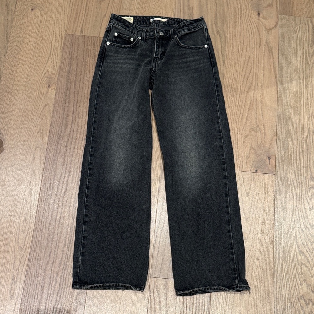 Levi's Women's Black Straight Leg Jeans